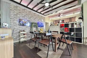 Platinum Hill Condo Pv8