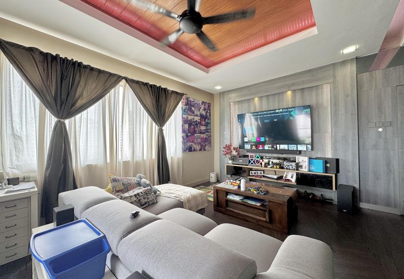 Platinum Hill Condo Pv8