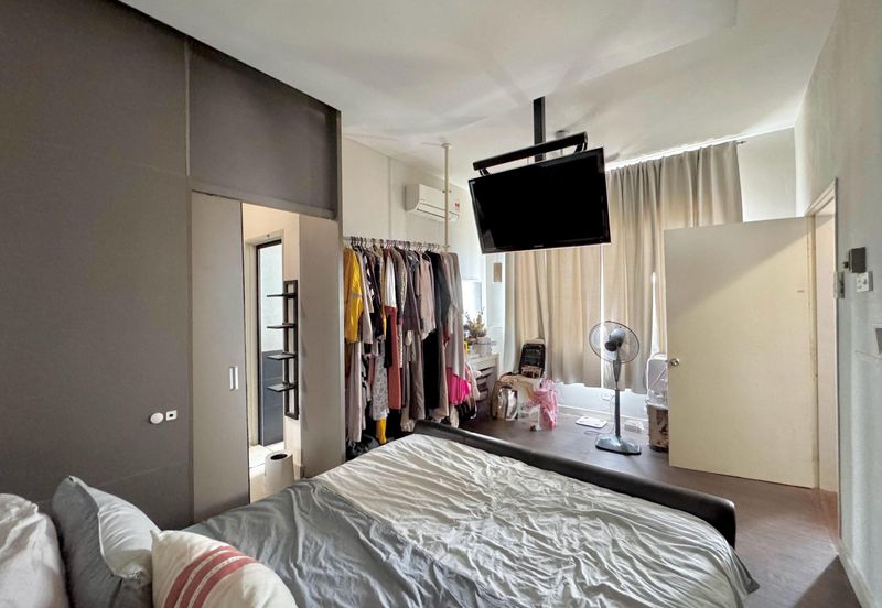 Platinum Hill Condo Pv8