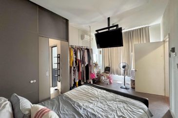 Platinum Hill Condo Pv8