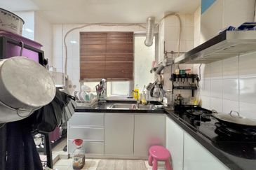 Platinum Hill Condo Pv8