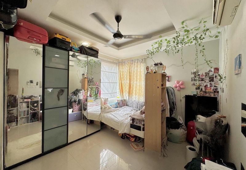 Platinum Hill Condo Pv8