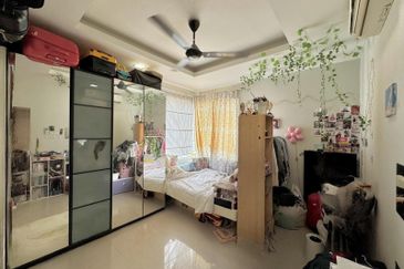 Platinum Hill Condo Pv8