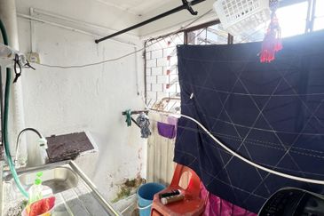 Sri Sabah Apartments