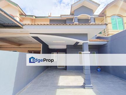 Refurbished double storey house jalan pending bandar puteri klang, Selangor, Klang