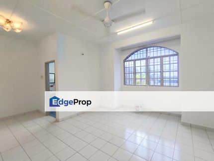 Facing open double storey house jalan pending bandar puteri klang , Selangor, Klang
