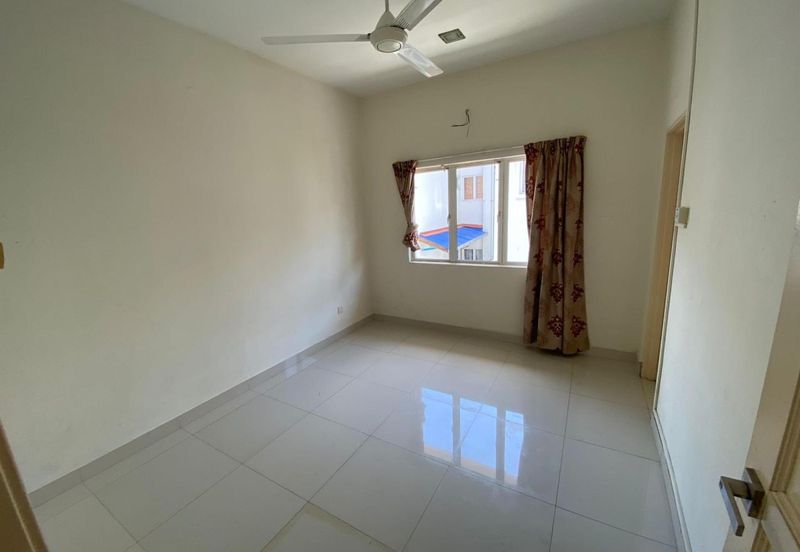 Shah Alam Superlink Two Storeys Arabella D'Kayangan, Seksyen 13