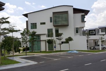 Symphony Hills Schubert