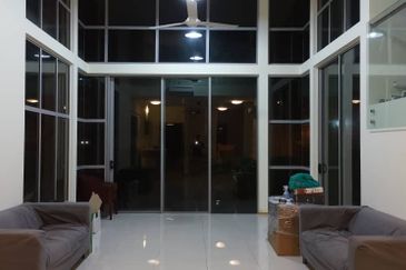 Symphony Hills Schubert