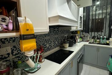 Taman Puchong Legenda