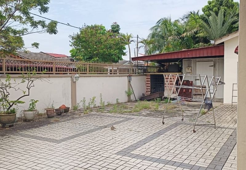 Taman Kinrara Seksyen 2