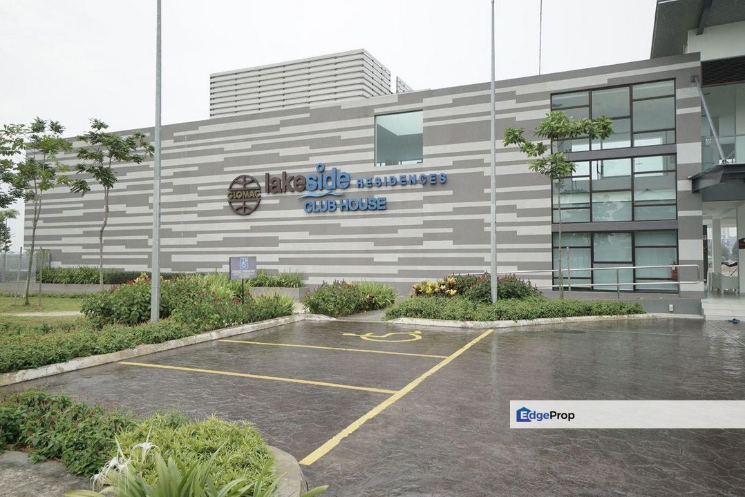Lakeside Residences , Puchong , Selangor land size 22x80, Selangor, Puchong