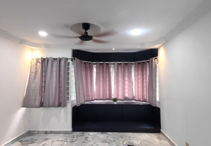 De Tropicana Condominium