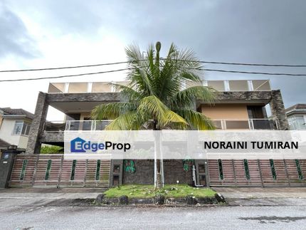 SPACIOUS & MAJESTIC MERGED 2 STOREY SEMI-D HOUSE TAMAN JELOK IMPIAN KAJANG, SELANGOR., Selangor, Kajang