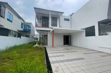Setai Tropika 9 @ Caranday Park 2 Storey Cluster Lowest Price 