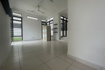 Setai Tropika 9 @ Caranday Park 2 Storey Cluster Lowest Price 