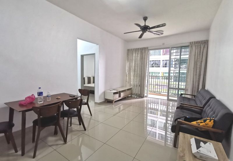 Dedaun Hijau (Greenfield Regency)