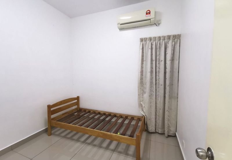 Dedaun Hijau (Greenfield Regency)