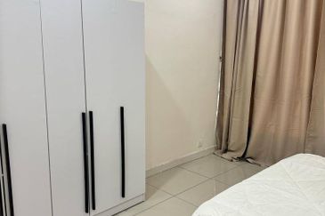 Dedaun Hijau (Greenfield Regency)