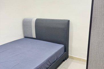 Dedaun Hijau (Greenfield Regency)