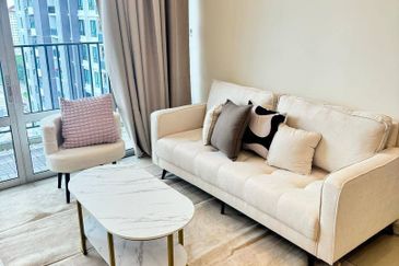 Dedaun Hijau (Greenfield Regency)