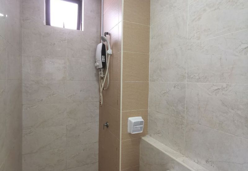 D'Summit Residences @ Kempas Utama