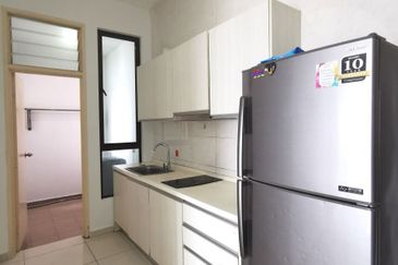 D'Summit Residences @ Kempas Utama