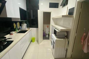 D'Summit Residences @ Kempas Utama