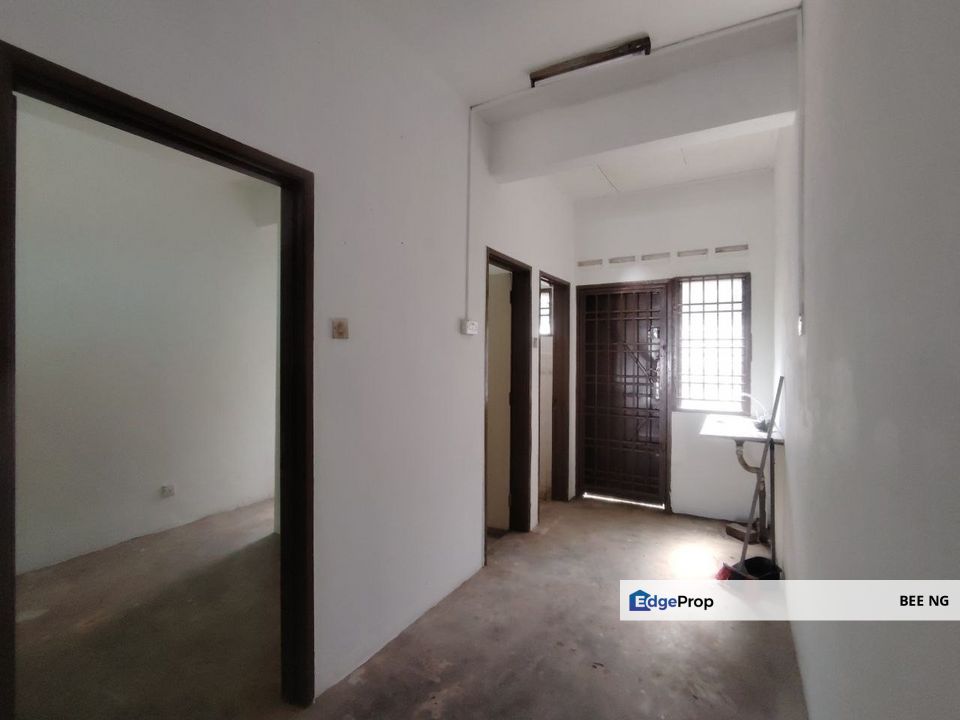 Bandar Seri Alam Jalan Tasek UNBLOCK VIEW Low Cost 2 storey full loan for sale, Johor, Masai