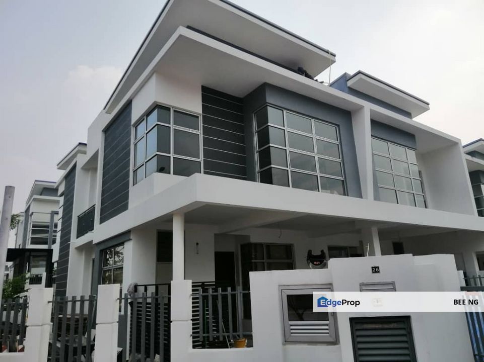 Imperial Jade Residenz @ Seri Alam 2 storey terrace end lot 10ft Land , Johor, Masai