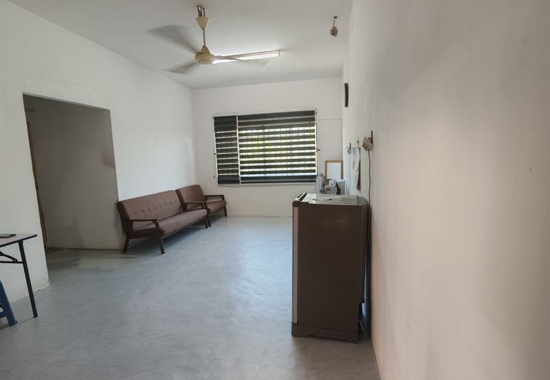 Taman Pulai Utama Flat