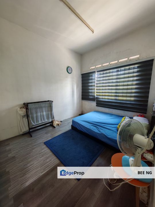 Pulai Utama Medium Cost Flat 750sqft extra large full loan , Johor, Skudai