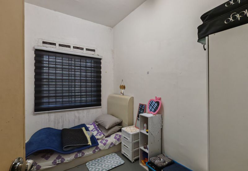 Taman Pulai Utama Flat