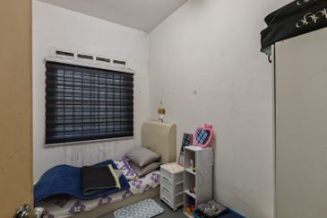 Taman Pulai Utama Flat