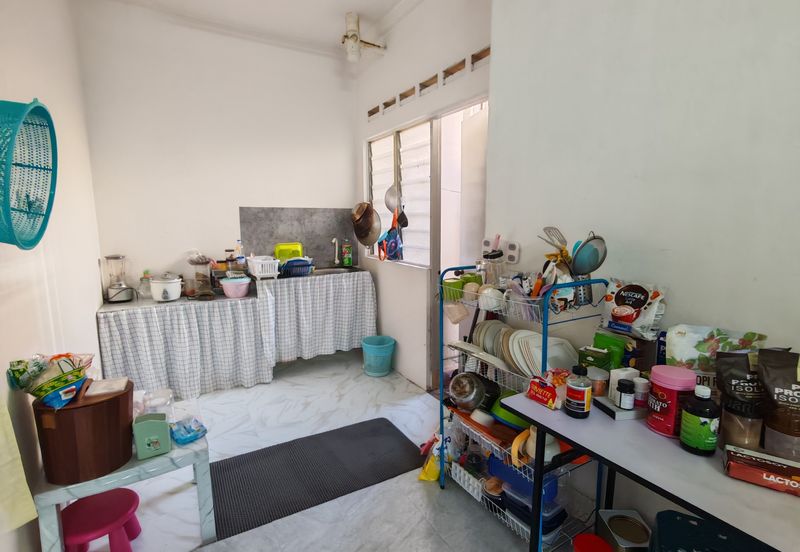 Taman Pulai Utama Flat