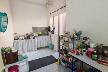 Taman Pulai Utama Flat