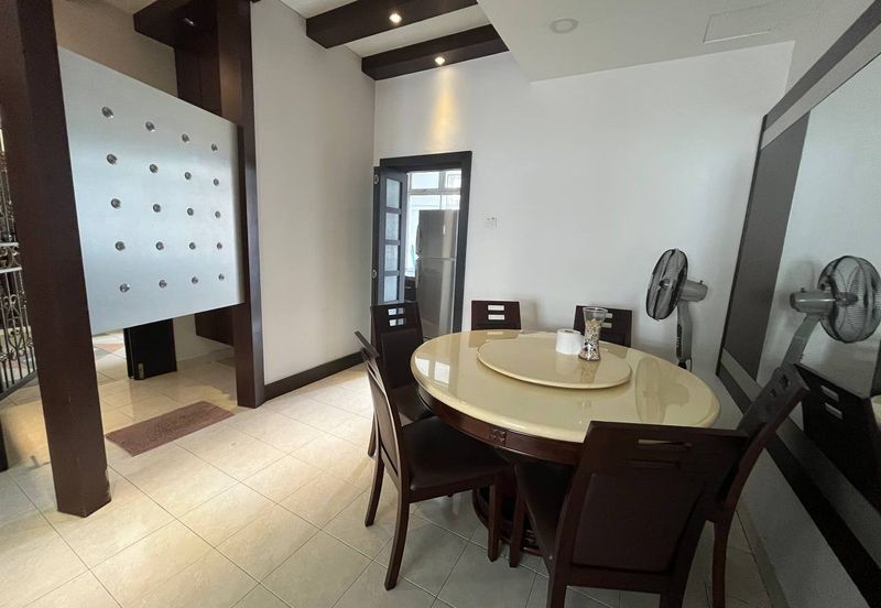 Nusa Villa Townhouse