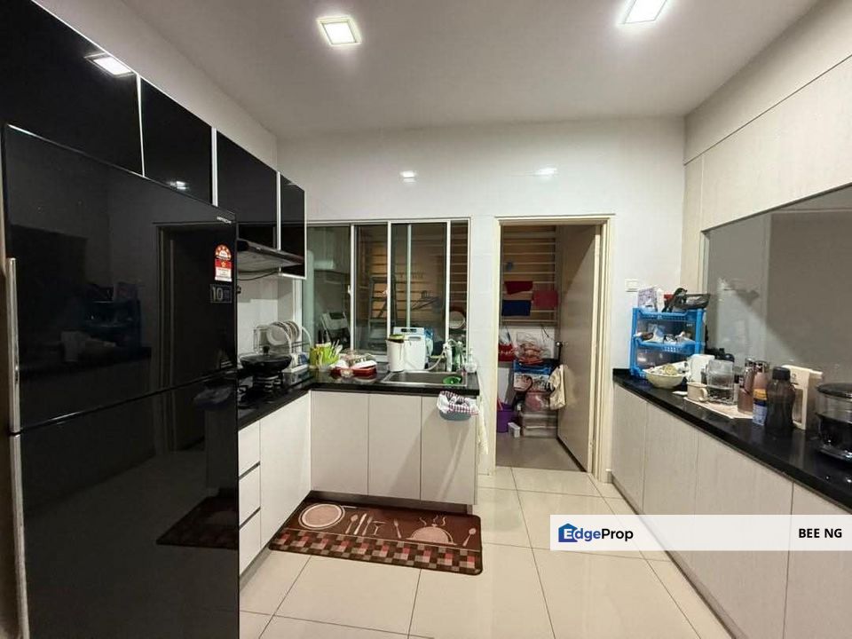 Nusa Height Apartment Gelang Patah 3bed fully furnished for sale , Johor, Gelang Patah