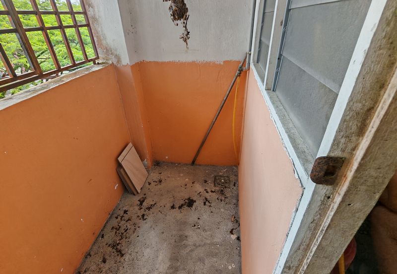 Taman Pulai Utama Flat