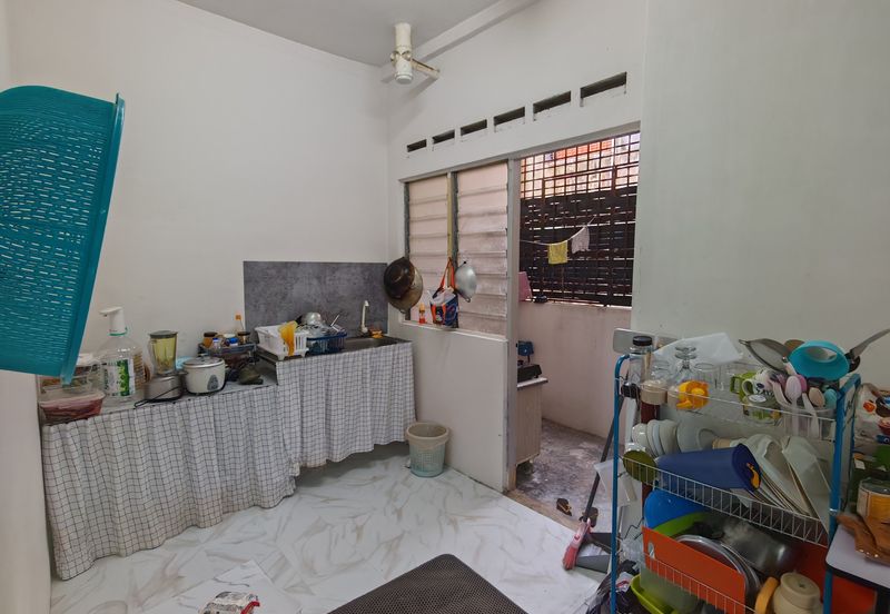 Taman Pulai Utama Flat