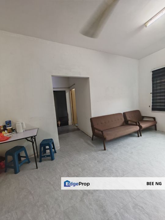 Pulai Utama flat 750sqft good condition full loan for sale , Johor, Skudai