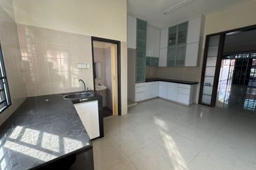 Taman Sri Pekan Nanas