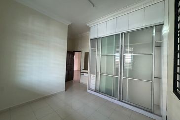 Taman Sri Pekan Nanas