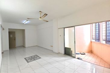 Sri Impian Apartment, Larkin Perdana