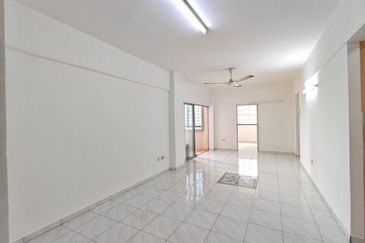 Sri Impian Apartment, Larkin Perdana