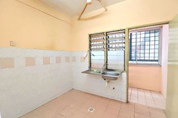 Sri Impian Apartment, Larkin Perdana