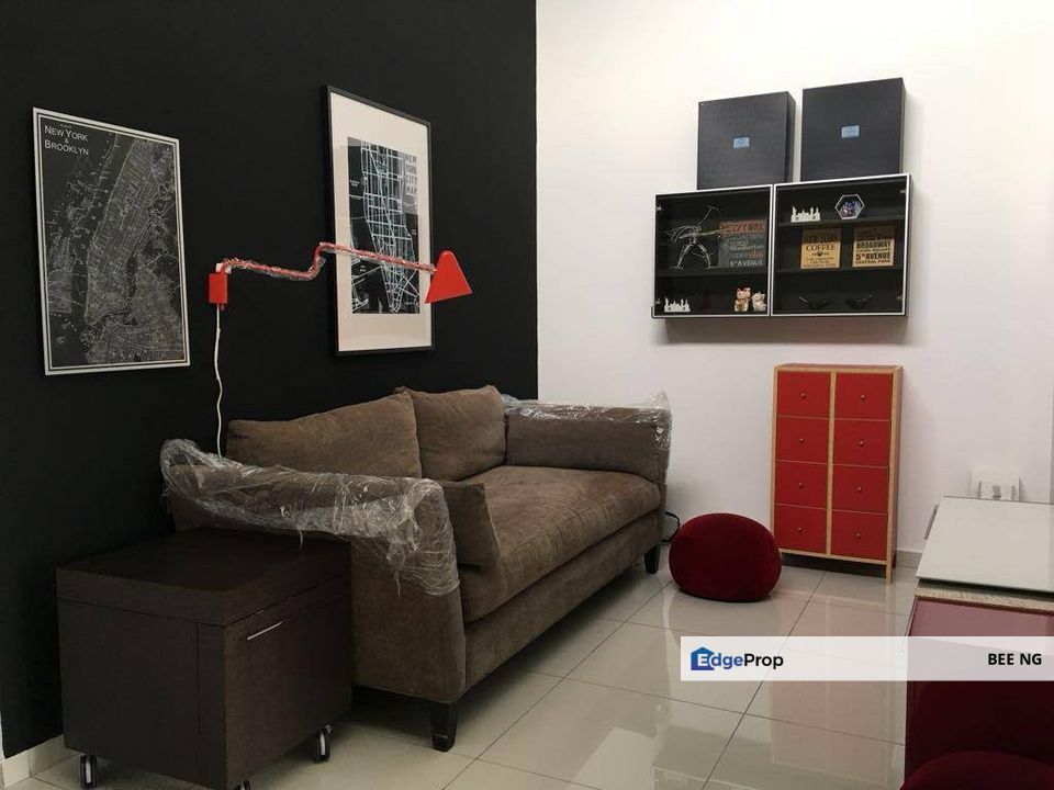 The Valley West 1 2 storey terrace 22x75 good condition for sale , Johor, Horizon Hills