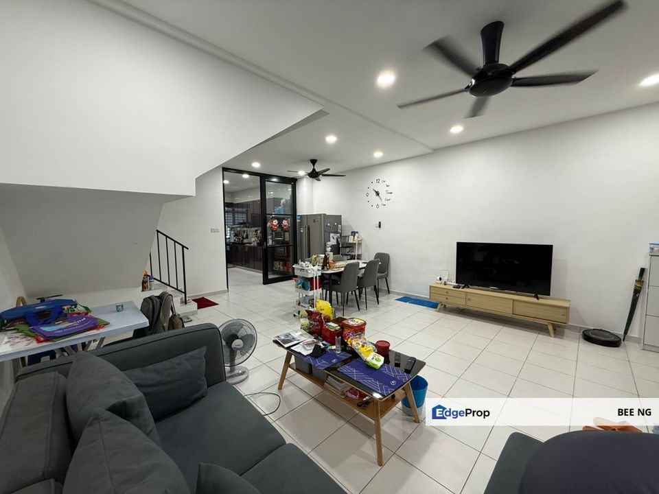 Scientex Utama Senai 2 Storey Terrace Nice Renovate for sale, Johor, Senai