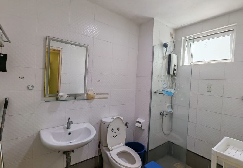 Seasons Luxury Apartments @ Amara Larkin