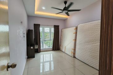 Seasons Luxury Apartments @ Amara Larkin